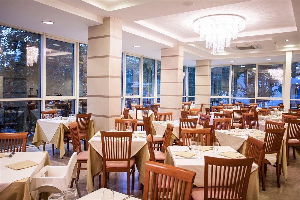 Hotel Michelangelo 벨레지아아지마리나 외부 사진