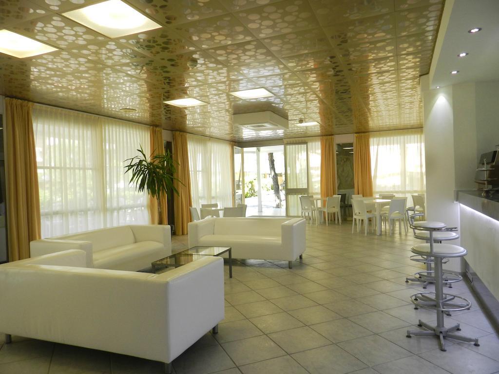 Hotel Michelangelo 벨레지아아지마리나 외부 사진