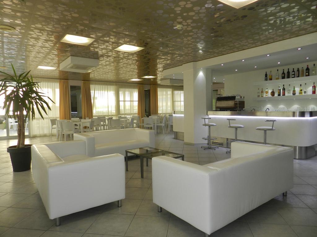 Hotel Michelangelo 벨레지아아지마리나 외부 사진